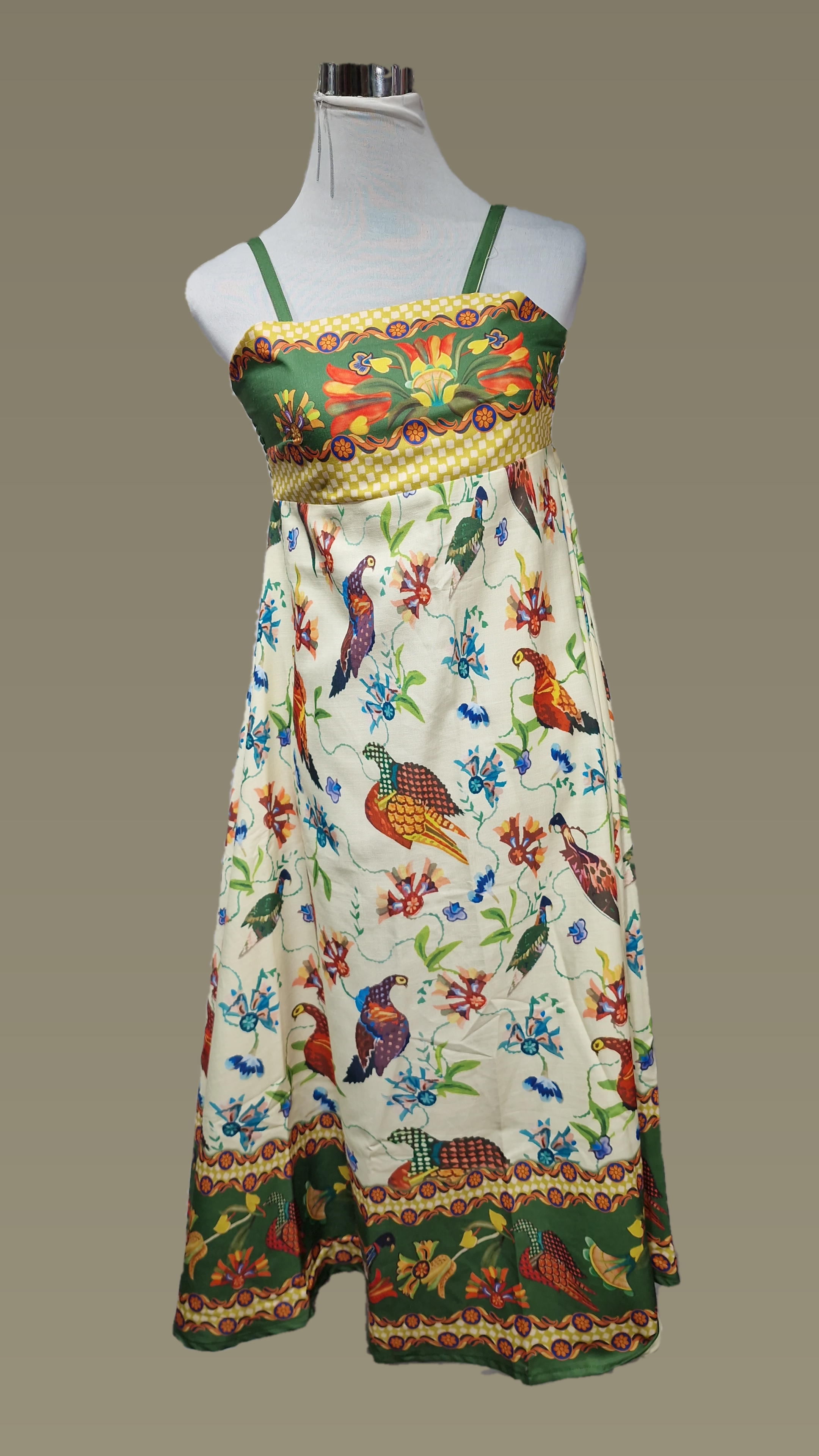 Dress / Noodel Strap Midi Dress