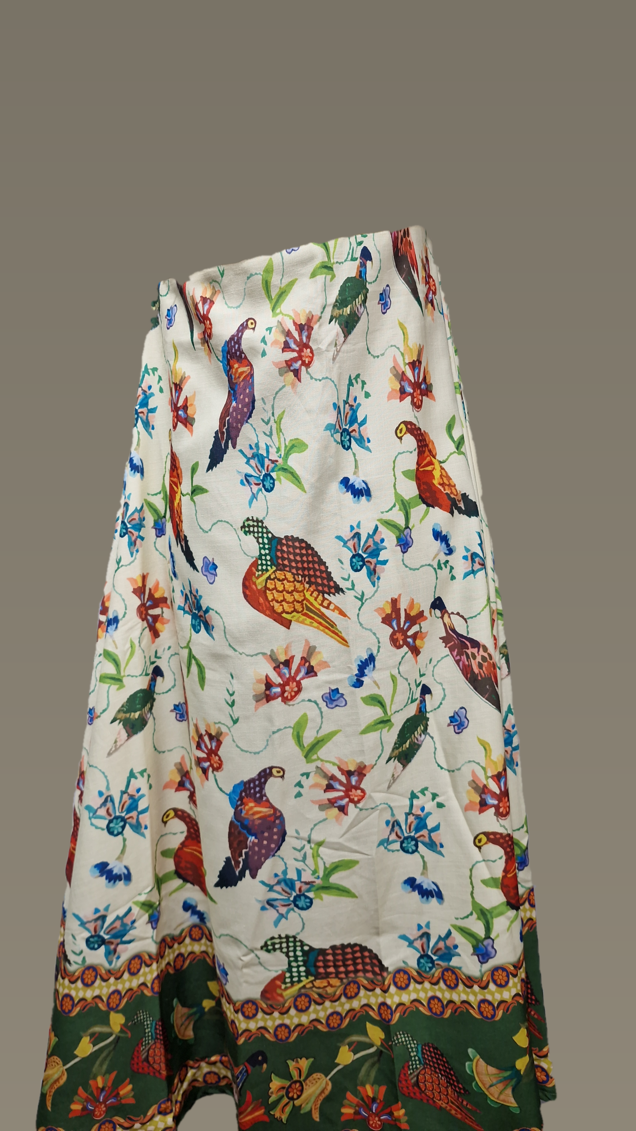 Dress / Noodel Strap Midi Dress