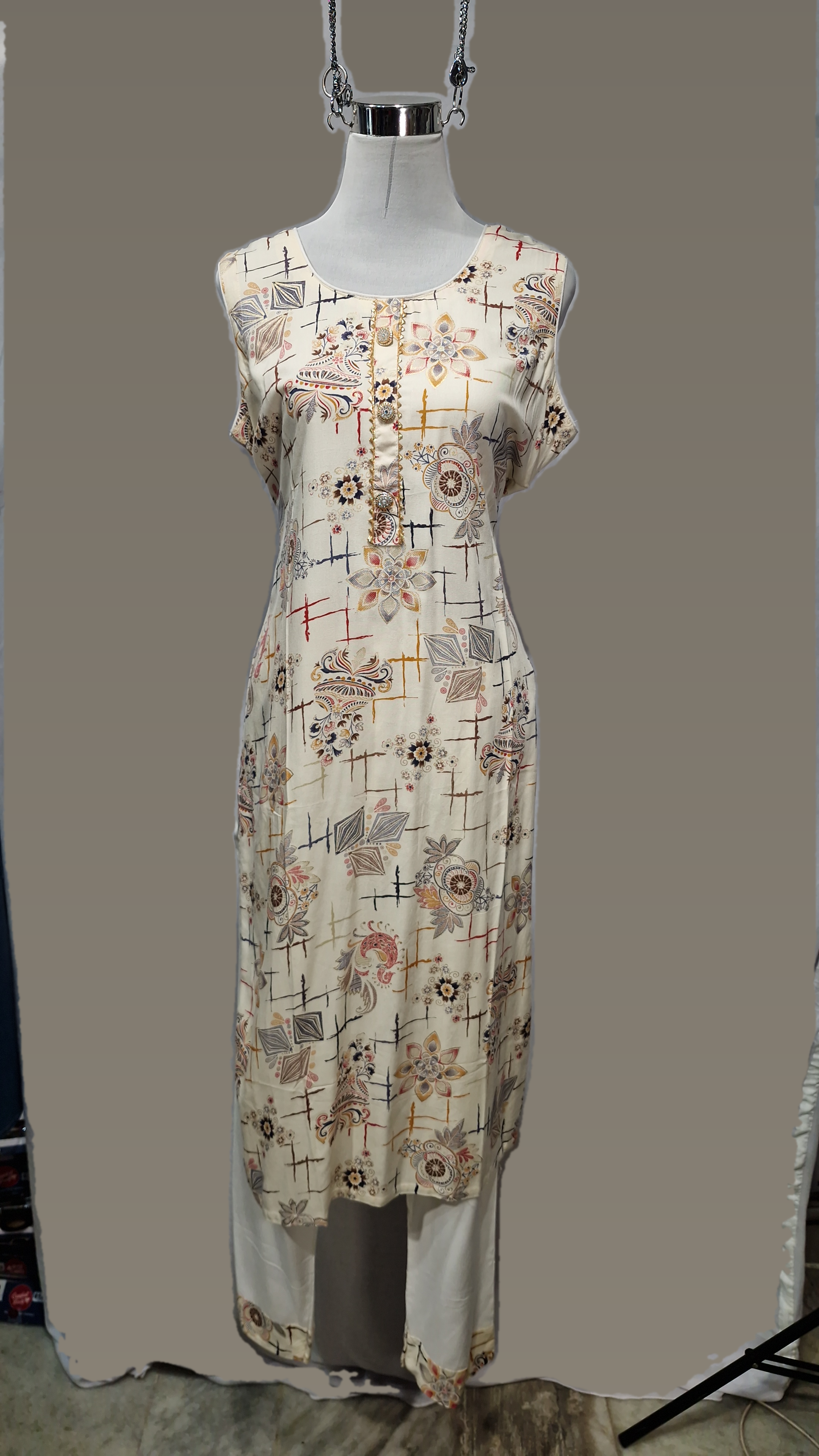 1200 RN Foil work Print Black and Cream Suit