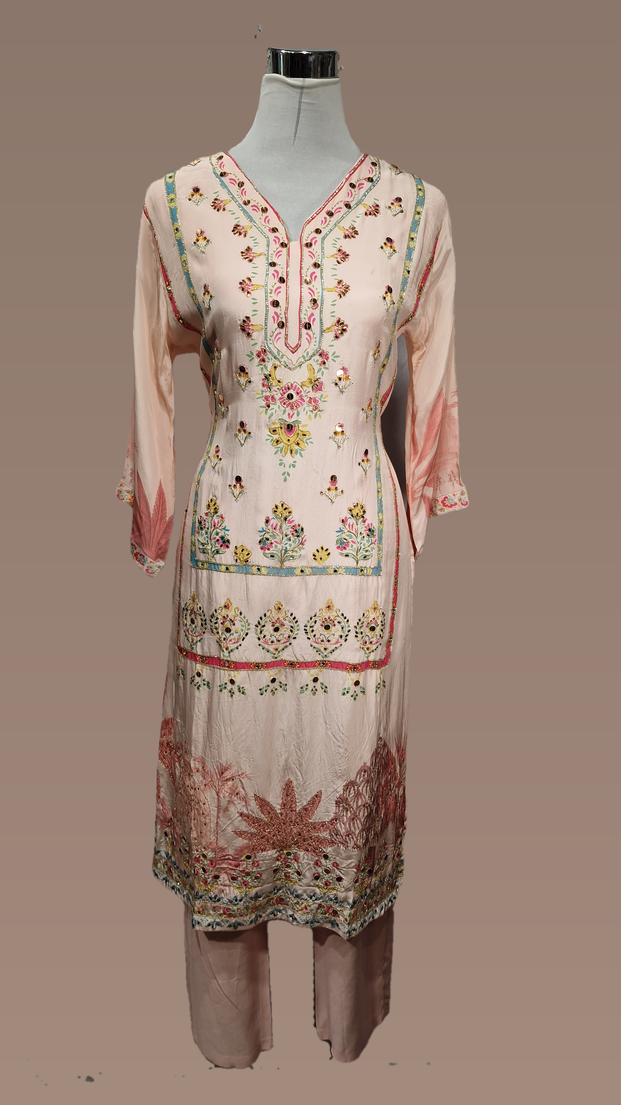 Neekhar BA VN Festive Suit