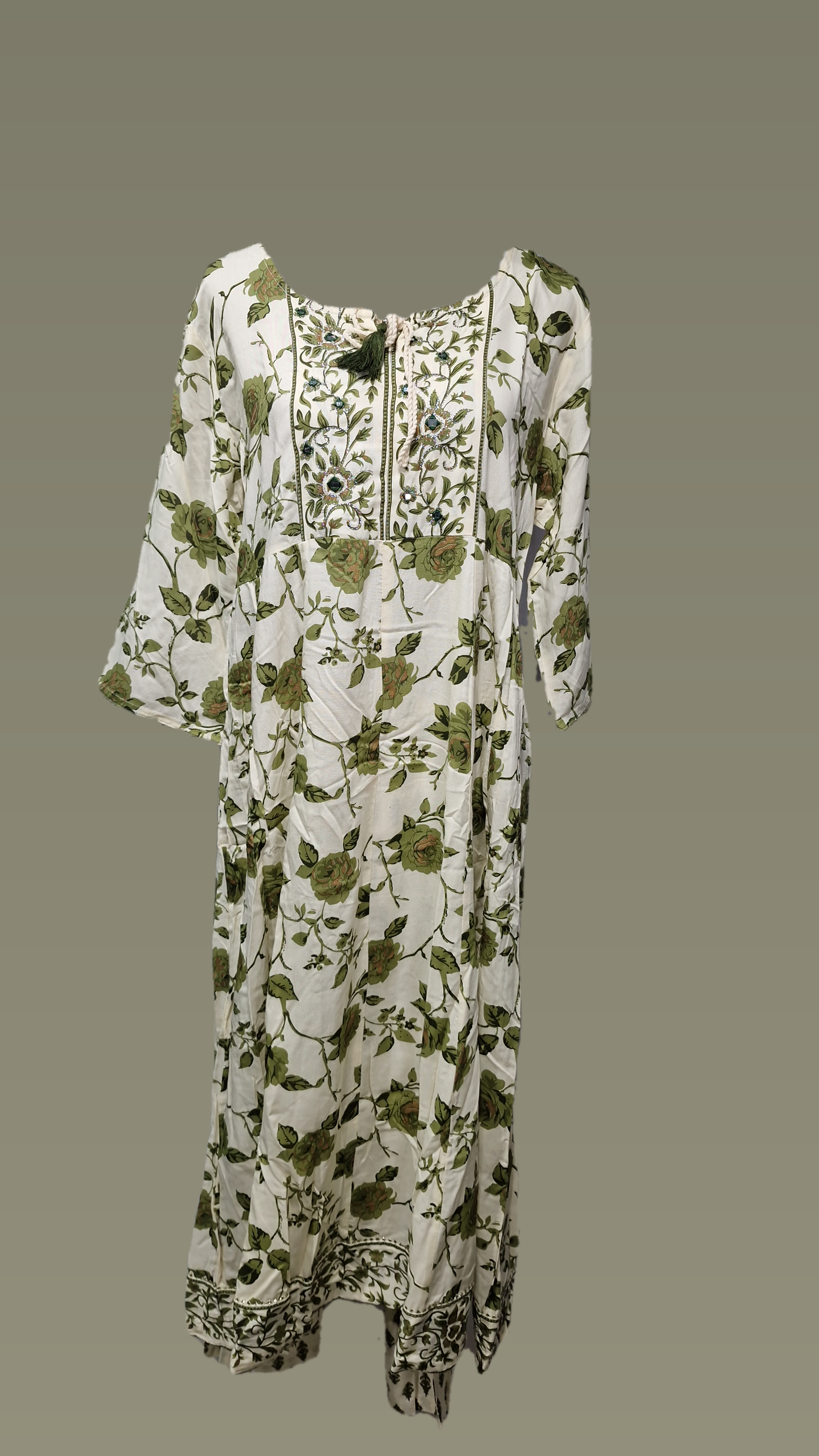 FnF RN Suit creamGreen