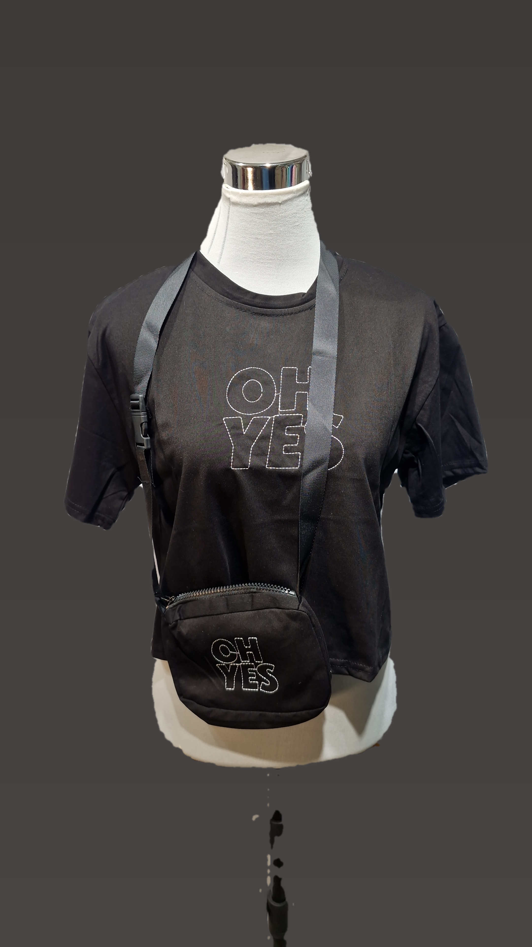 Crop T-shirt with Bag